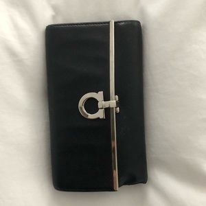 Vintage FERRAGAMO Gancio Clasp Wallet